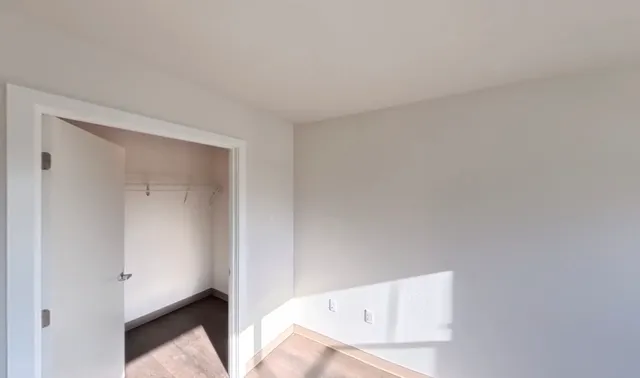 $1,152 | 900 North Oak Harbor Street, Oak Harbor, WA 98277