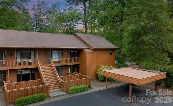 $347,500 | 16 West Woodsong Lane, Brevard, NC 28712