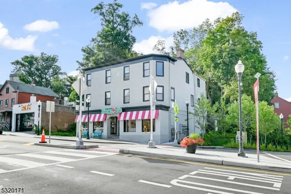 $2,200 | 38 Morris Street, Morristown, NJ 07960