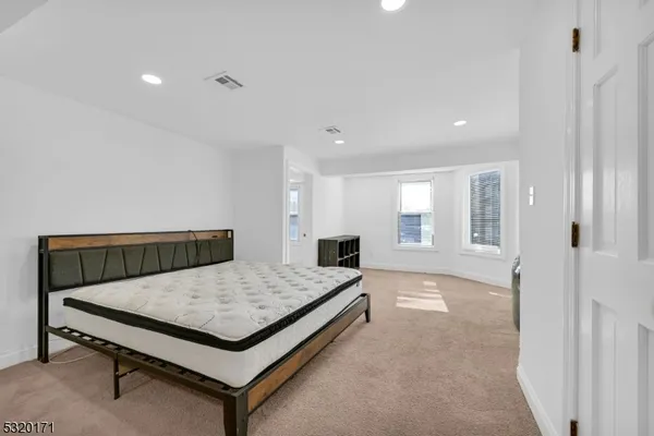 $2,200 | 38 Morris Street, Morristown, NJ 07960