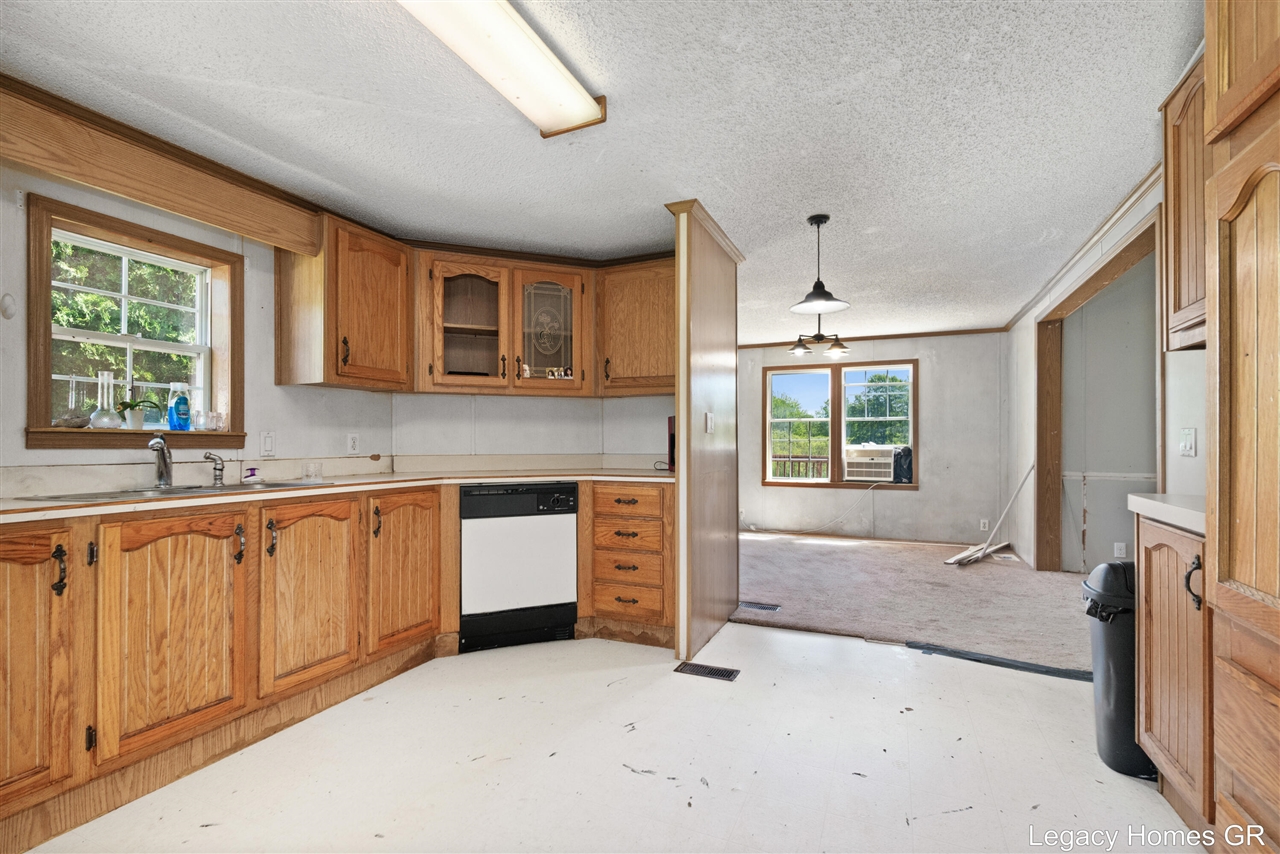 04621 Baker Road Gobles, MI 49055 - Photo 8 of 40