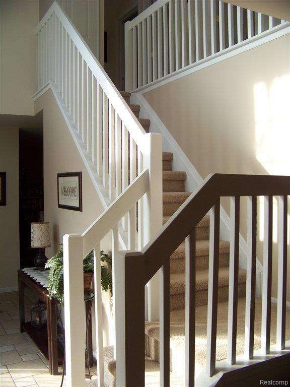 43590 Hanford Road Canton, MI 48187 - Photo 3 of 17 Open Staircase.JPG