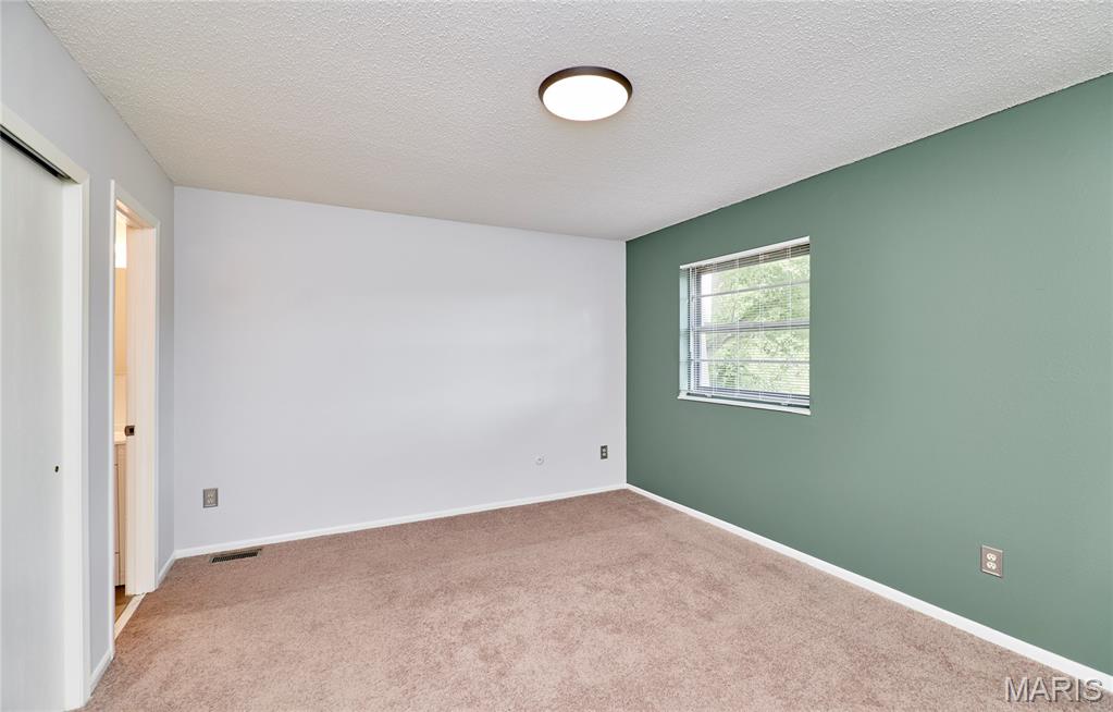 221 Braeshire Drive, Unit A Ballwin, MO 63021 - Photo 16 of 32