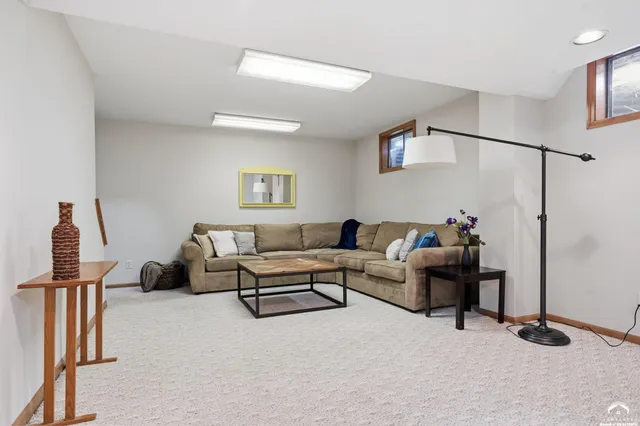 $549,900 | 2101 Riviera Drive, Lawrence, KS 66047