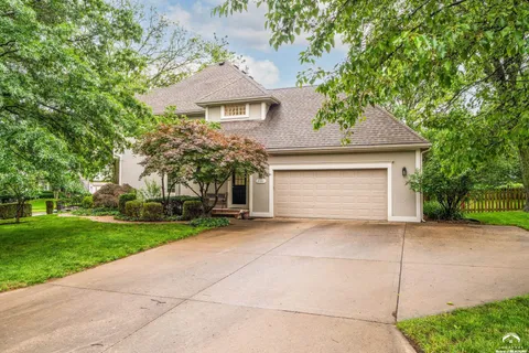 $549,900 | 2101 Riviera Drive, Lawrence, KS 66047