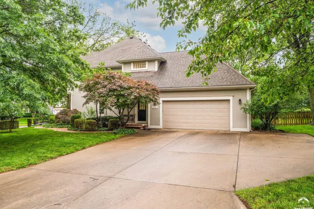 $549,900 | 2101 Riviera Drive, Lawrence, KS 66047