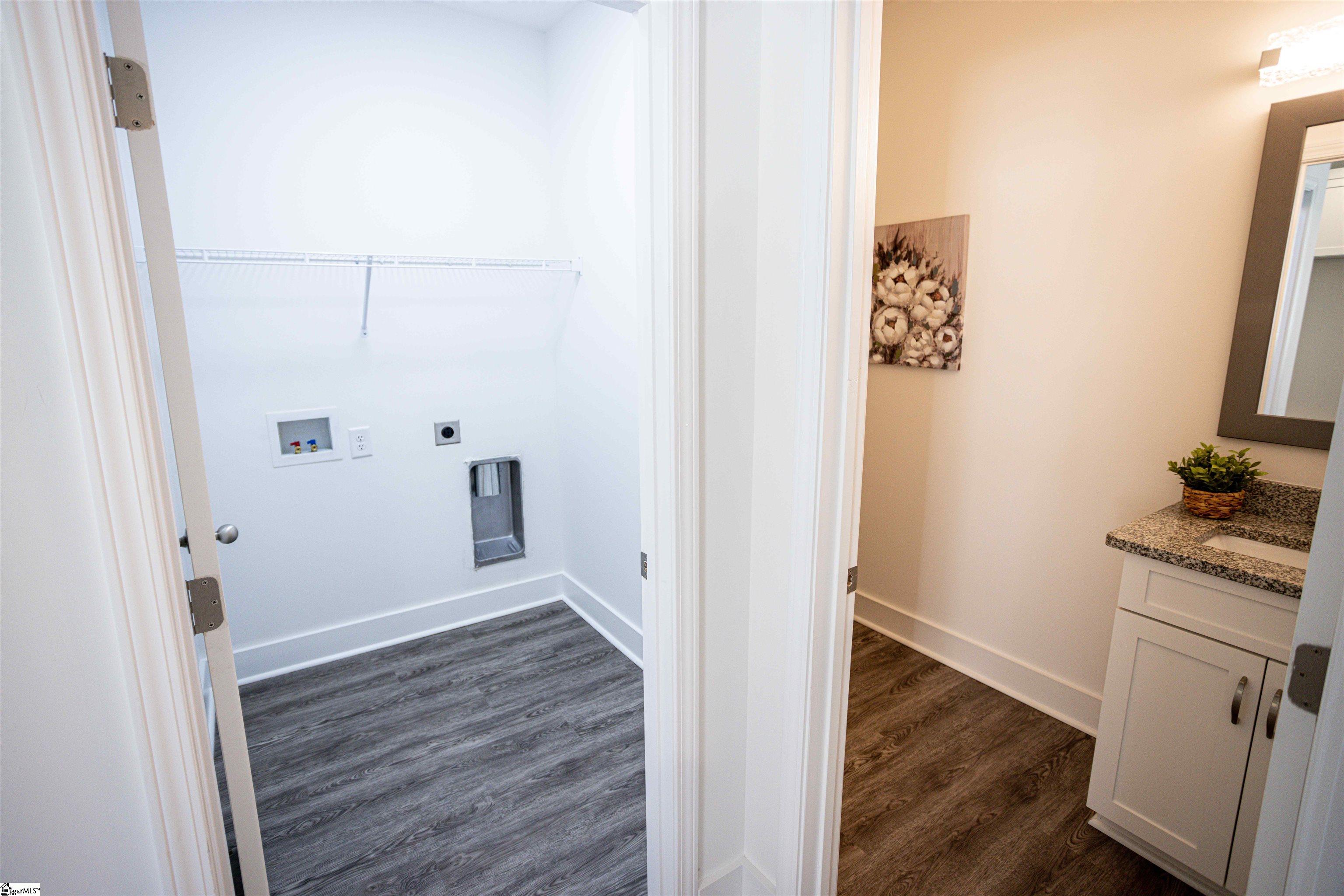 16 Clark Street Greenville, SC 29607 - Photo 20 of 34 Gallery Image 20
