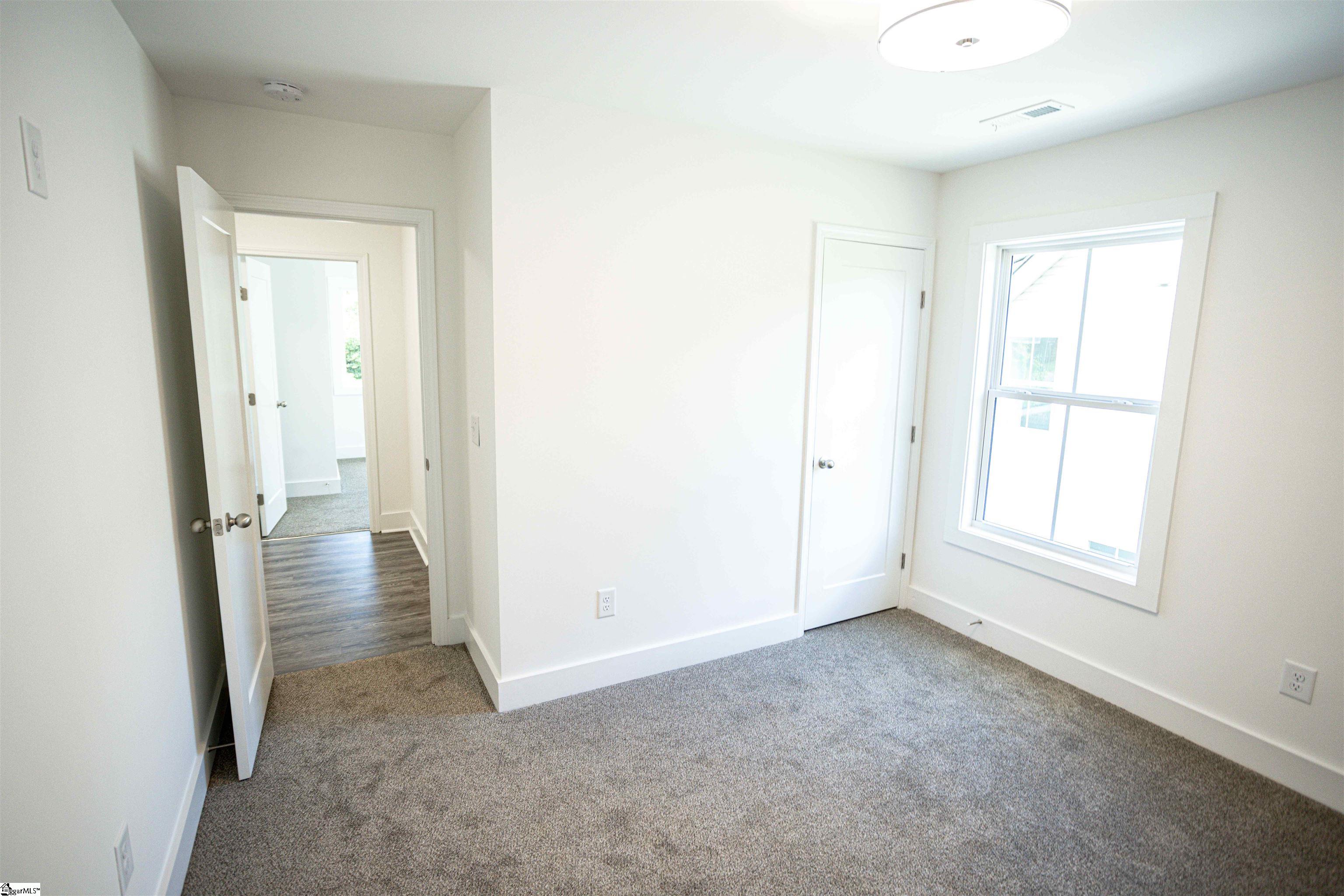 16 Clark Street Greenville, SC 29607 - Photo 27 of 34 Gallery Image 27