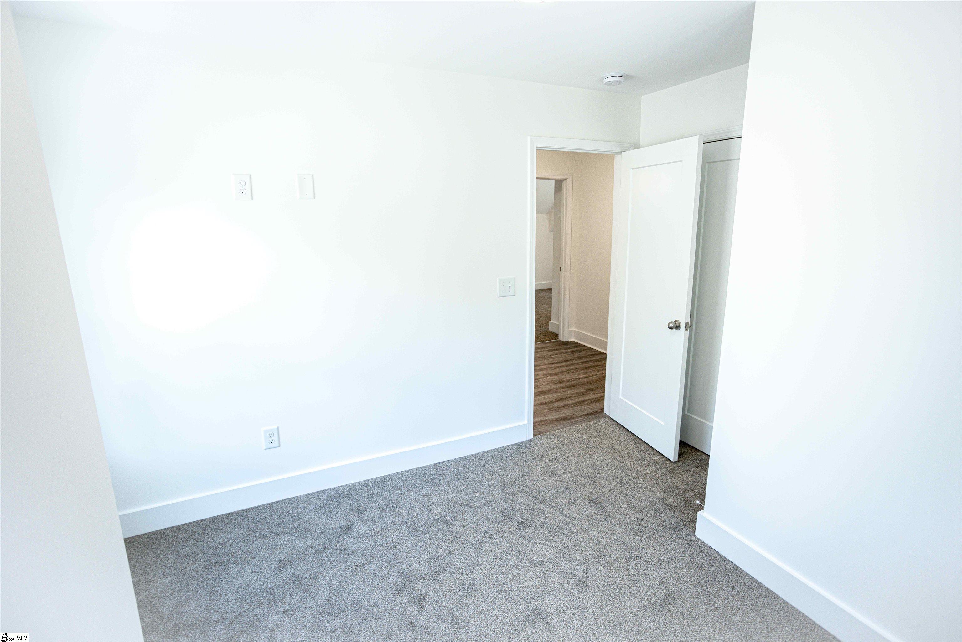 16 Clark Street Greenville, SC 29607 - Photo 28 of 34 Gallery Image 28
