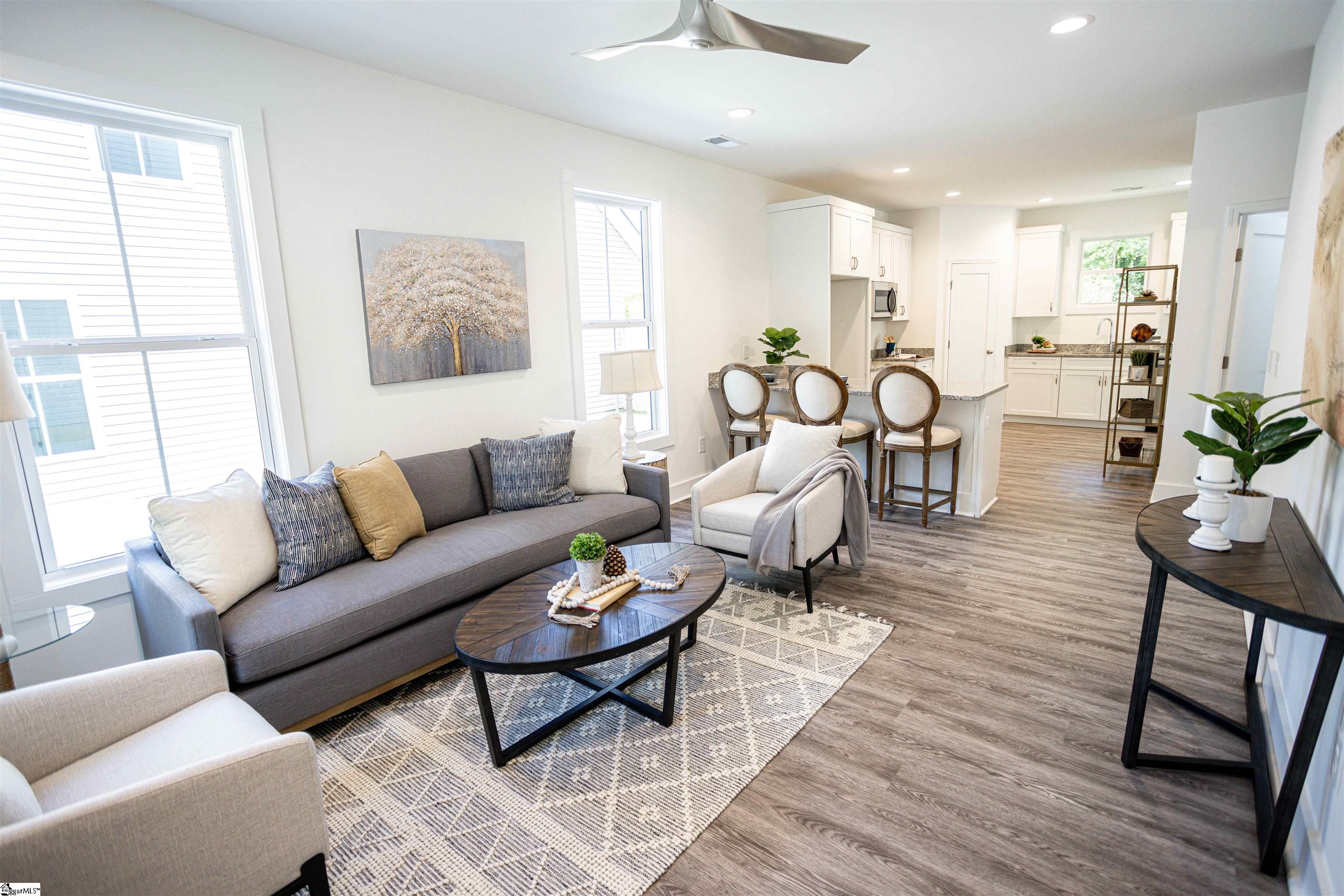 16 Clark Street Greenville, SC 29607 - Photo 3 of 34 Gallery Image 3
