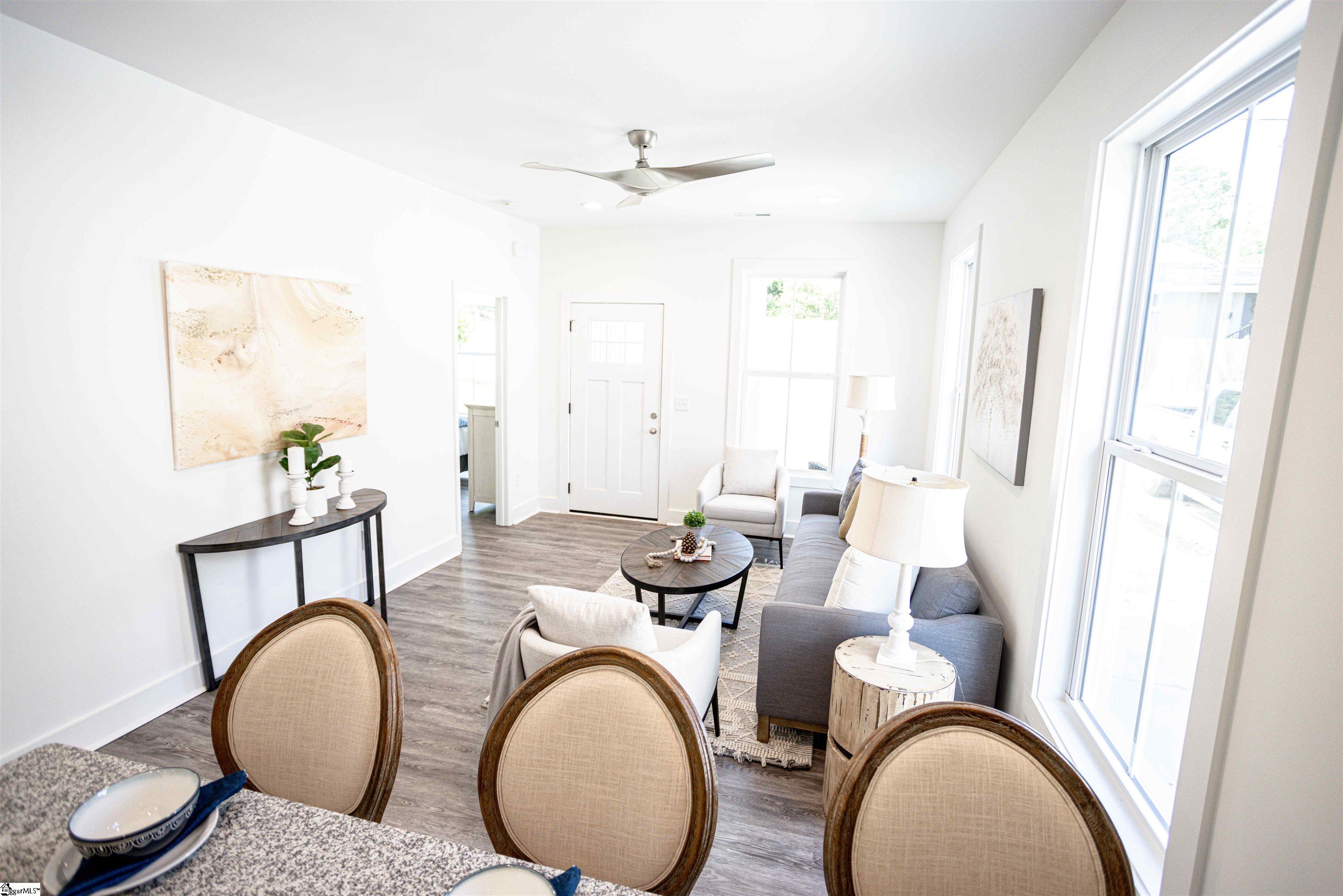 16 Clark Street Greenville, SC 29607 - Photo 5 of 34 Gallery Image 5