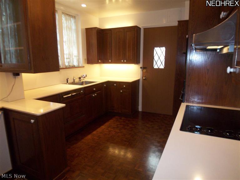 12329 Fairhill Road Cleveland, OH 44120 - Photo 10 of 22 Gallery Image 10