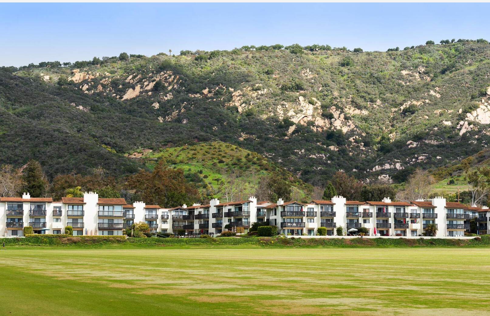 3375 Foothill Road, Unit 624 Carpinteria, CA 93013 - Photo 2 of 11 IMG_2811