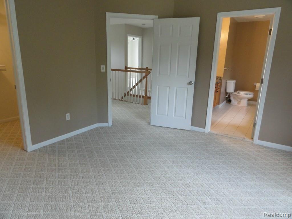 3966 South Boulevard Rochester, MI 48309 - Photo 14 of 18