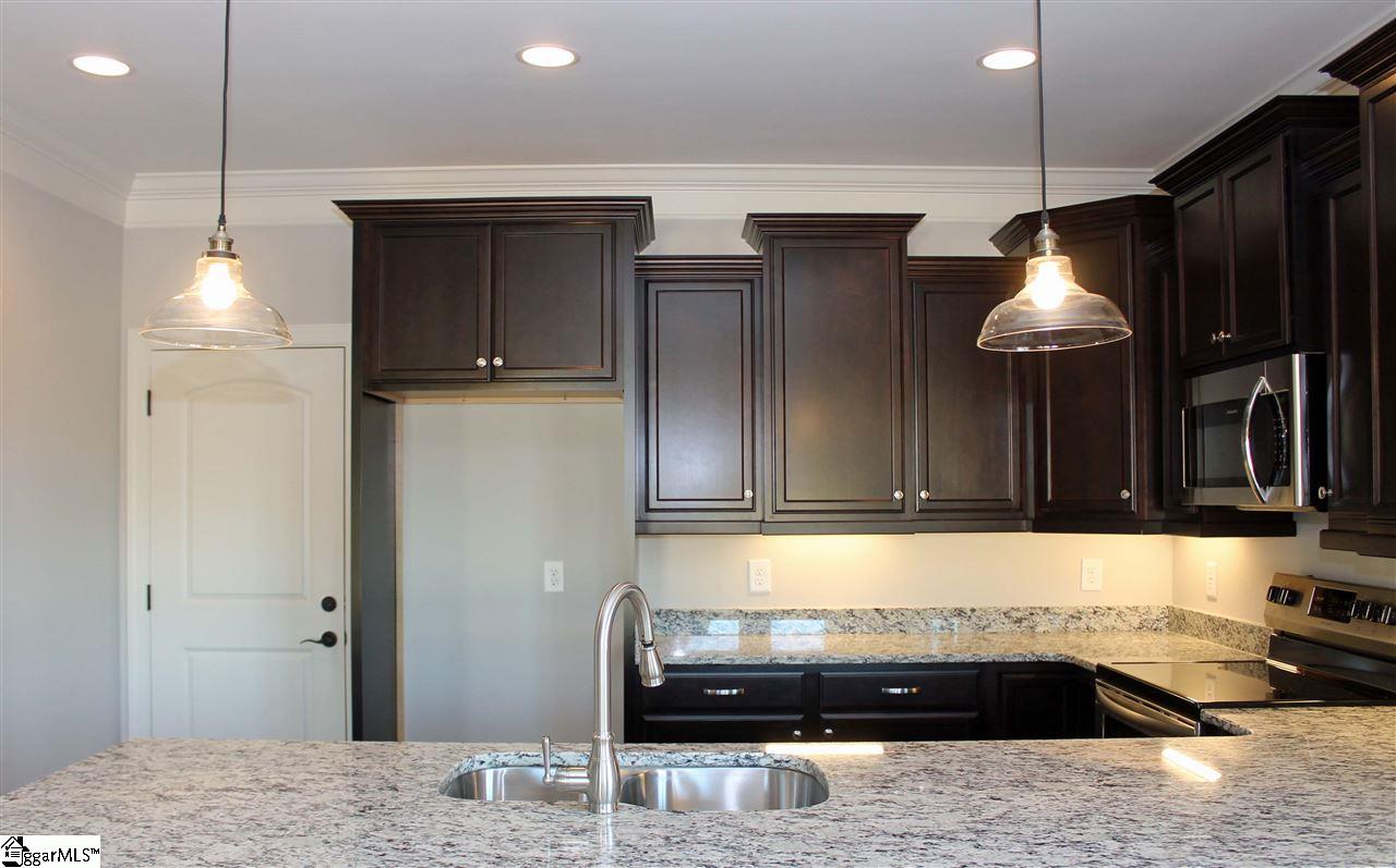 539 Woodcock Road Pelzer, SC 29669 - Photo 8 of 26