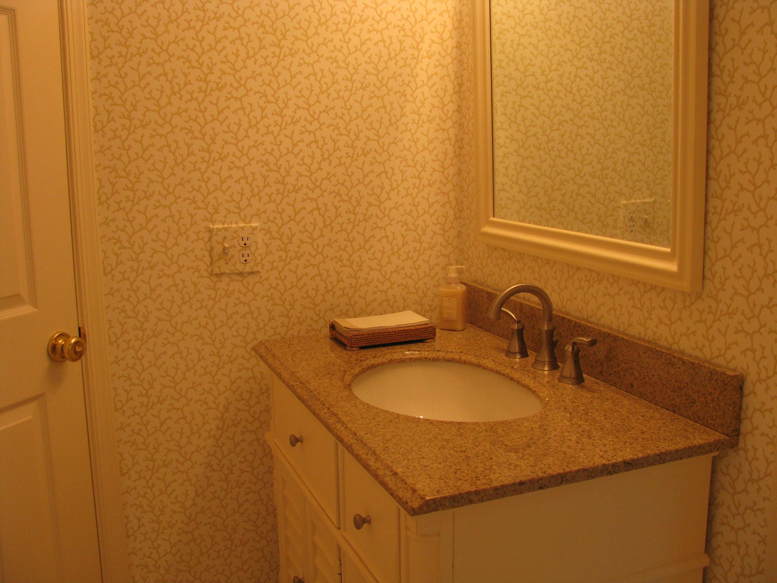 204 Colony Way West Jupiter, FL 33458 - Photo 18 of 44 2nd bathroom