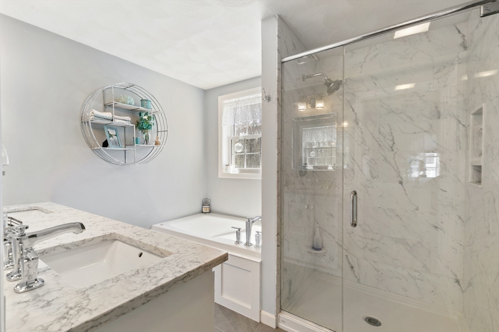 3 Bramble Hill Road Methuen, MA 01844 - Photo 31 of 42