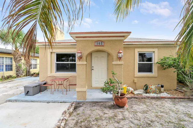 $345,000 | 162 West 24th Street, Riviera Beach, FL 33404