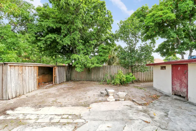 $345,000 | 162 West 24th Street, Riviera Beach, FL 33404