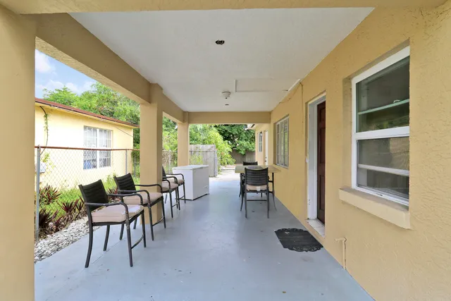 $345,000 | 162 West 24th Street, Riviera Beach, FL 33404