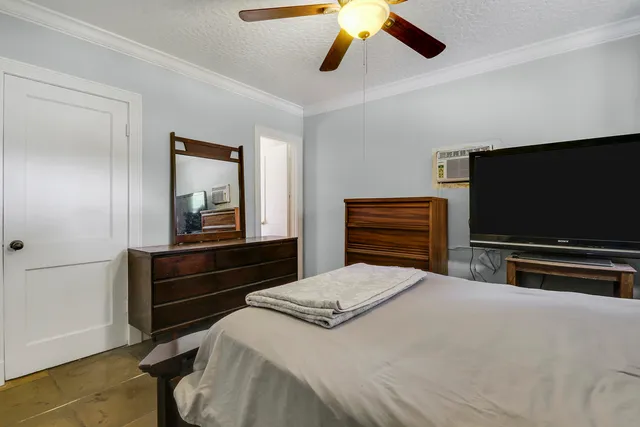 $345,000 | 162 West 24th Street, Riviera Beach, FL 33404