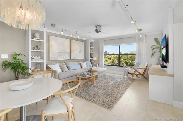$747,000 | 1289 Northeast Ocean Boulevard, Unit 11, Stuart, FL 34996