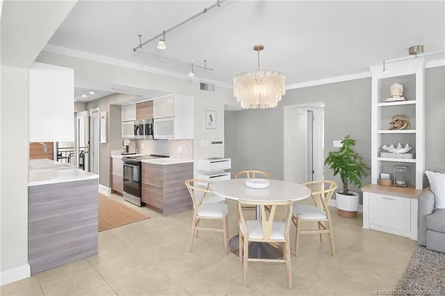 $747,000 | 1289 Northeast Ocean Boulevard, Unit 11, Stuart, FL 34996