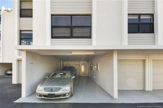 $747,000 | 1289 Northeast Ocean Boulevard, Unit 11, Stuart, FL 34996