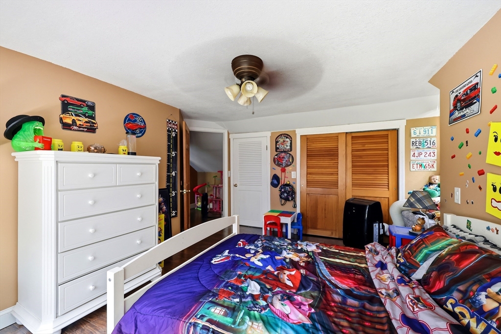 39 Bartels Street Springfield, MA 01128 - Photo 22 of 42