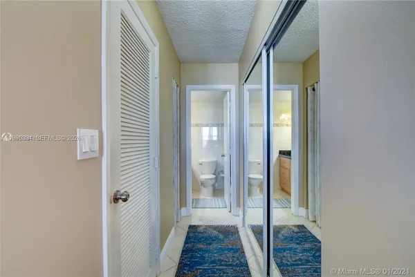 $2,400 | 3800 South Ocean Drive, Unit 902, Hollywood, FL 33019