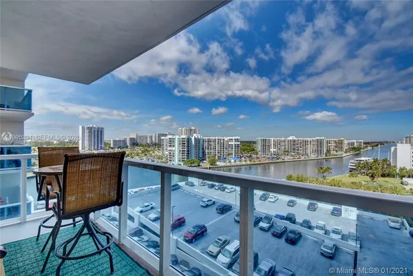 $2,400 | 3800 South Ocean Drive, Unit 902, Hollywood, FL 33019