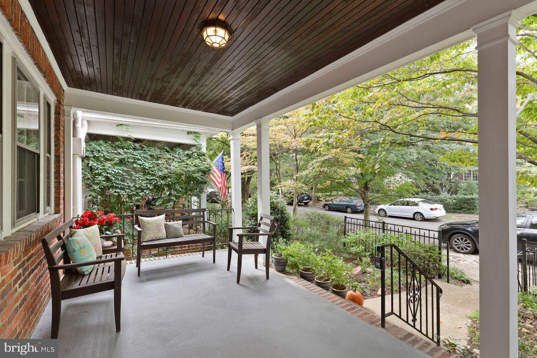 4227 Wickford Road Baltimore, MD 21210 - Photo 2 of 69 Relax!