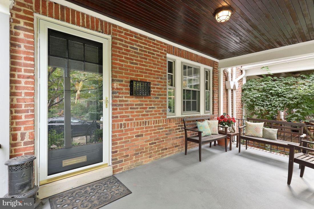 4227 Wickford Road Baltimore, MD 21210 - Photo 3 of 69 Welcome!