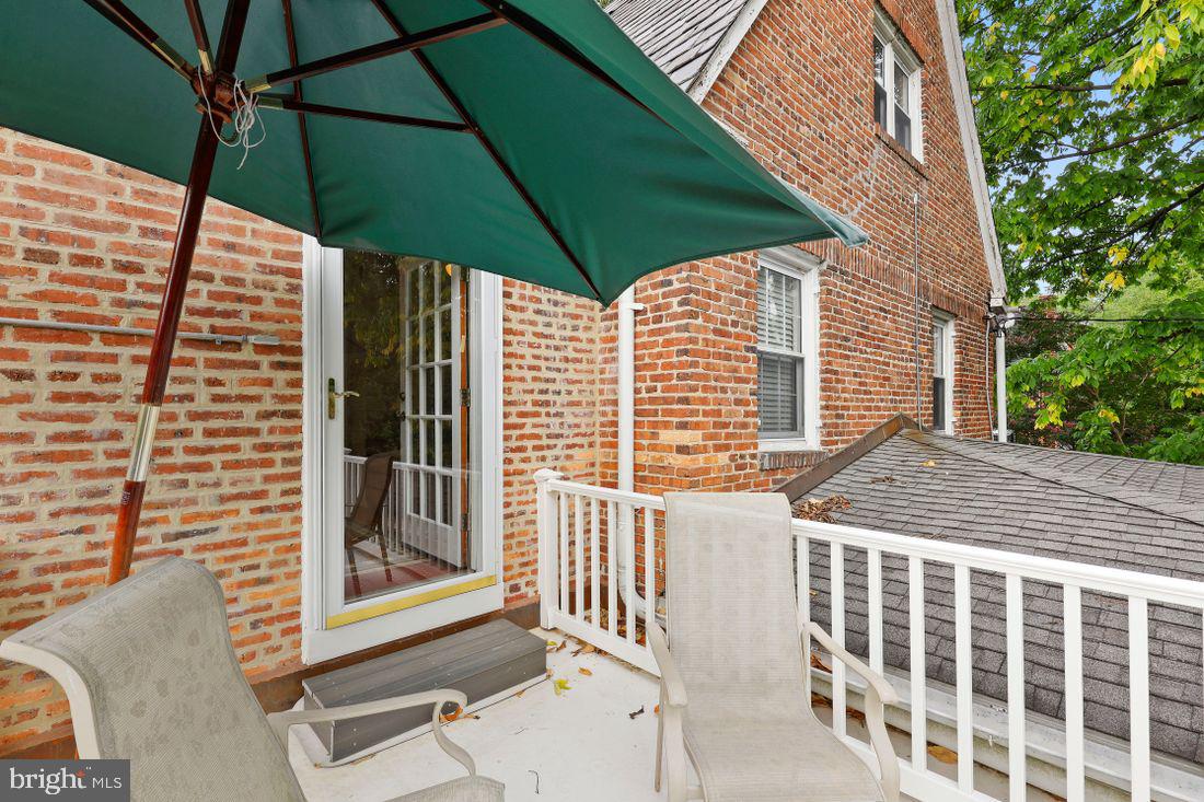 4227 Wickford Road Baltimore, MD 21210 - Photo 38 of 69 deck off second floor rear bedroom