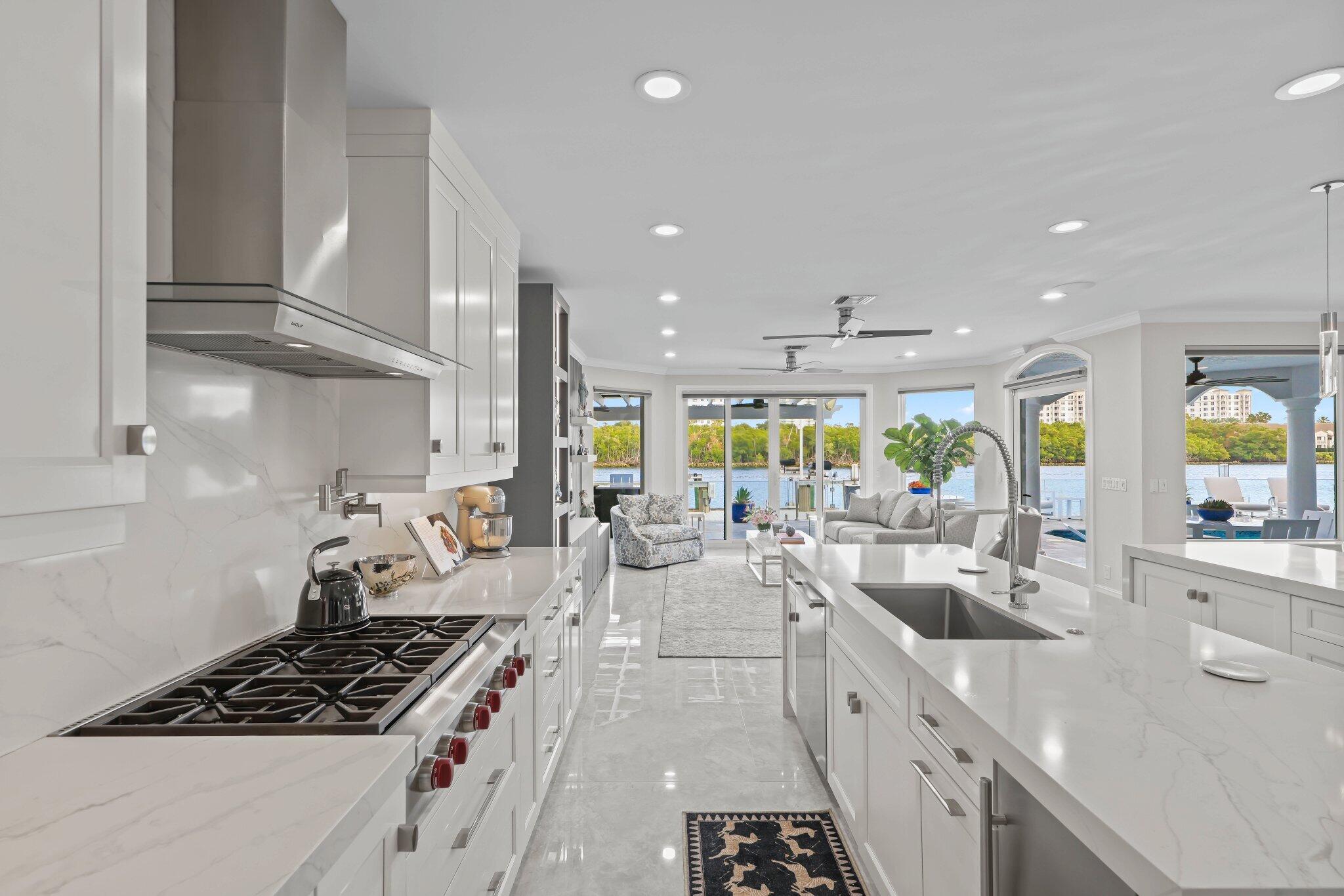 7188 Northeast 8th Drive Boca Raton, FL 33487 - Photo 22 of 77 Kitchen