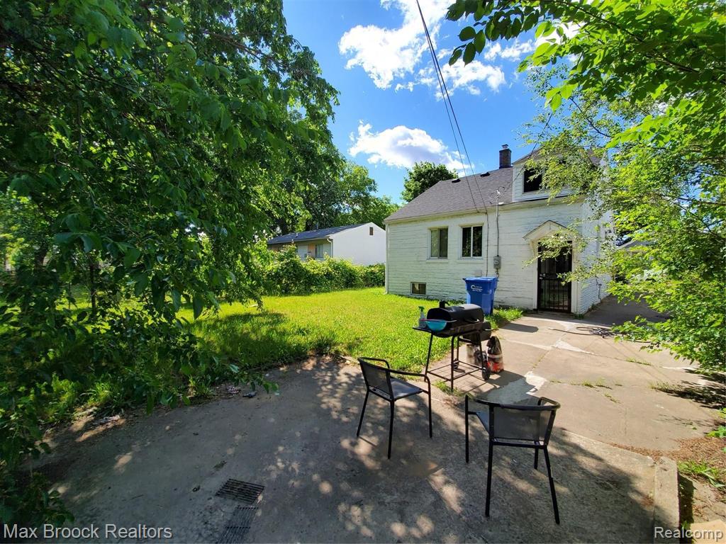 8279 Rivard Avenue Warren, MI 48089 - Photo 14 of 14