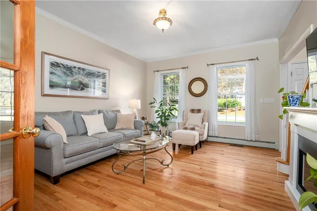 $985,000 | 15 Leonard Drive, North Smithfield, RI 02830