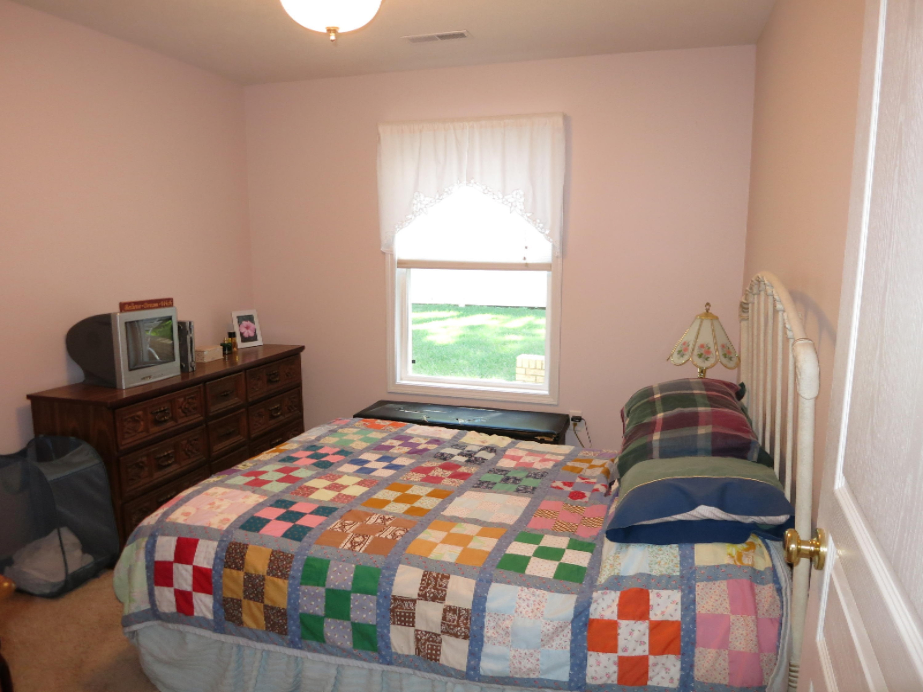4441 Old Colony Road Kalamazoo, MI 49008 - Photo 12 of 23 IMG_1790