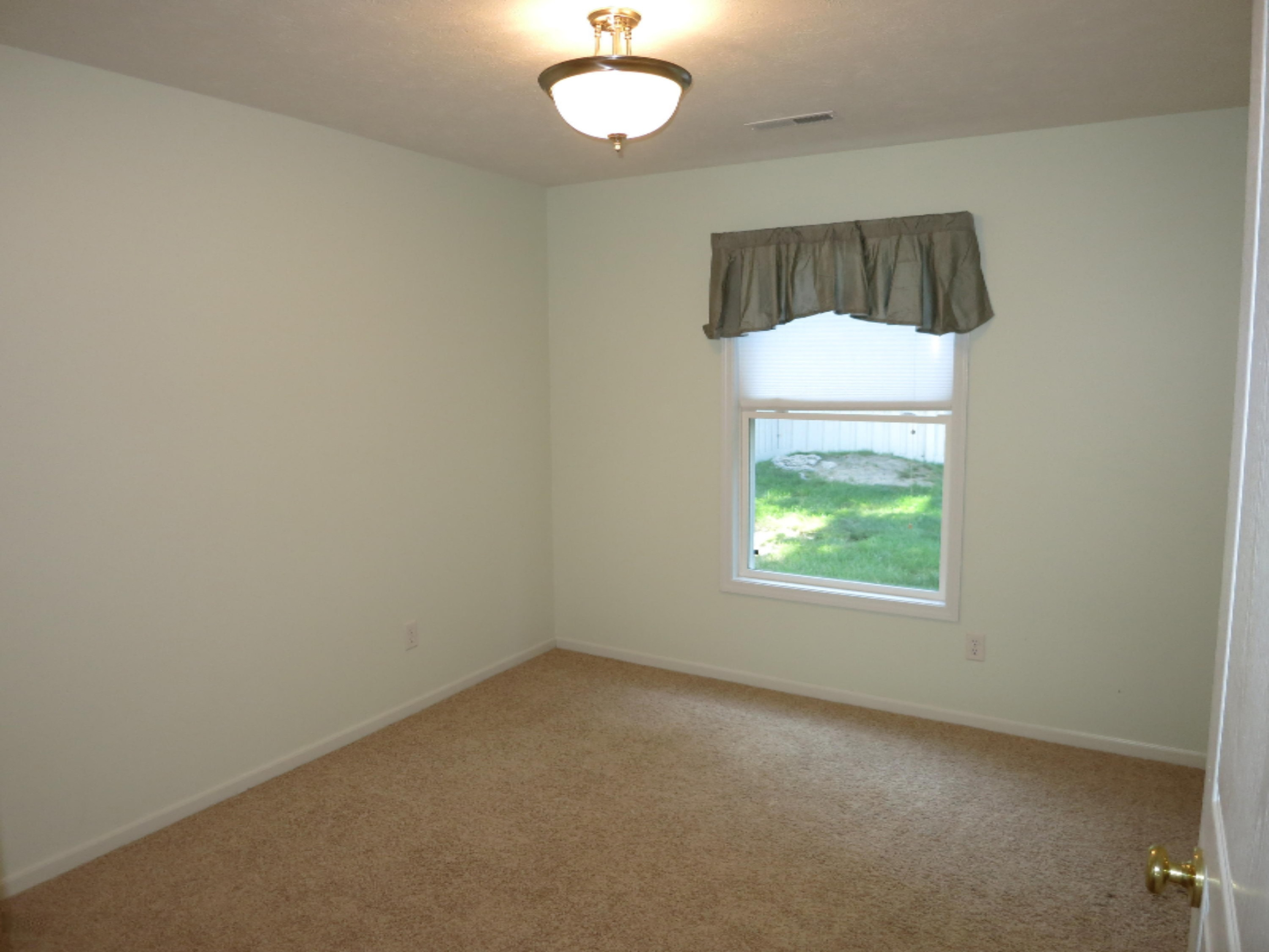 4441 Old Colony Road Kalamazoo, MI 49008 - Photo 13 of 23 IMG_1791