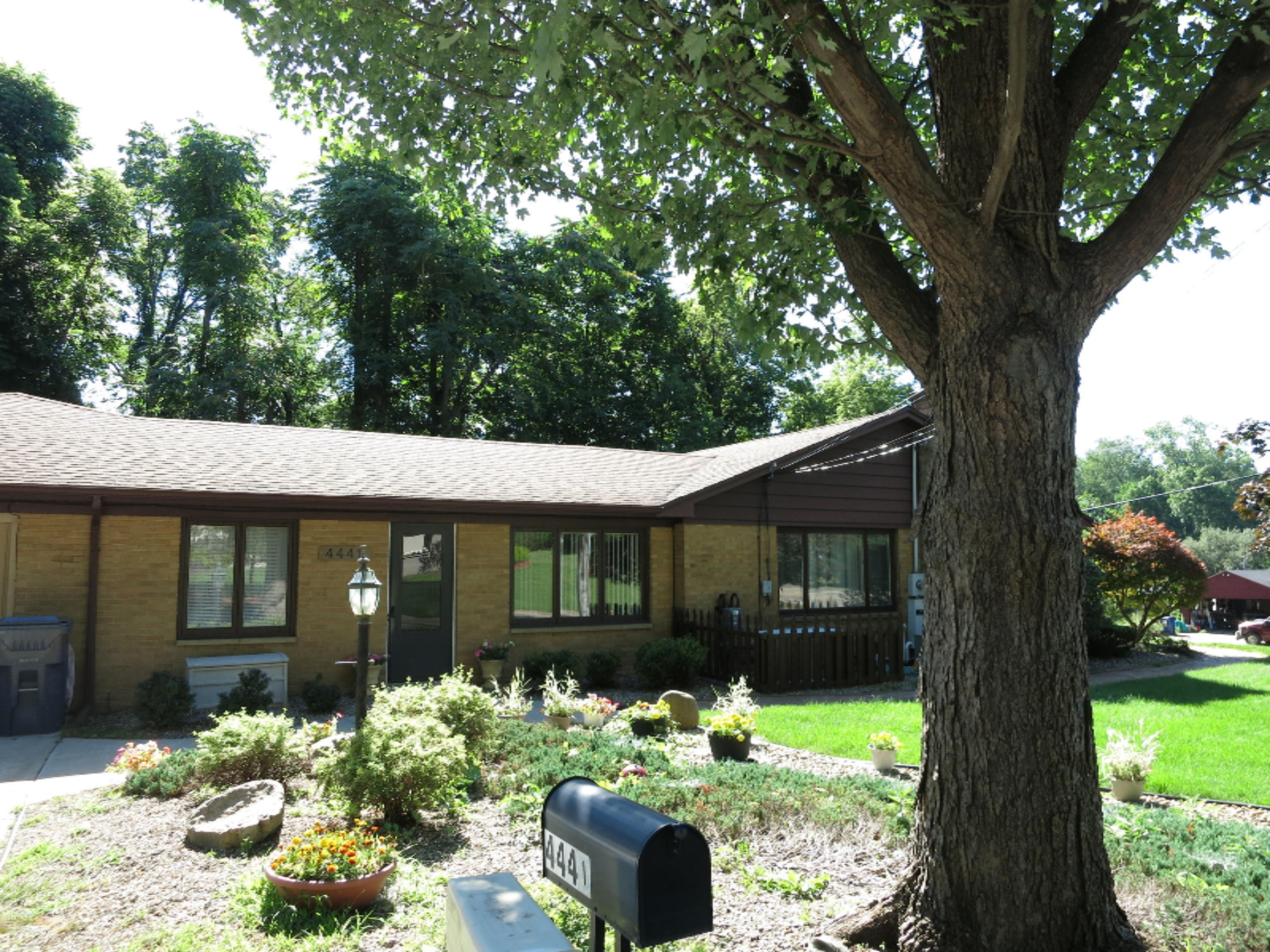 4441 Old Colony Road Kalamazoo, MI 49008 - Photo 21 of 23 IMG_1800