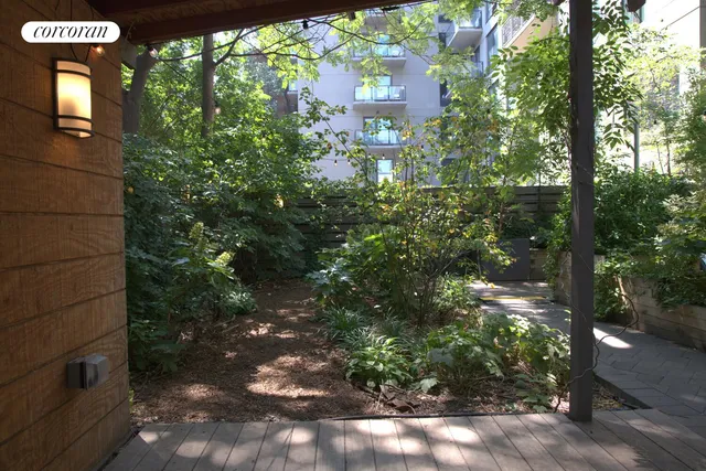 $975,000 | 15 East 19th Street, Unit BD | Prospect Park South