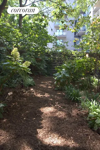 $975,000 | 15 East 19th Street, Unit BD | Prospect Park South