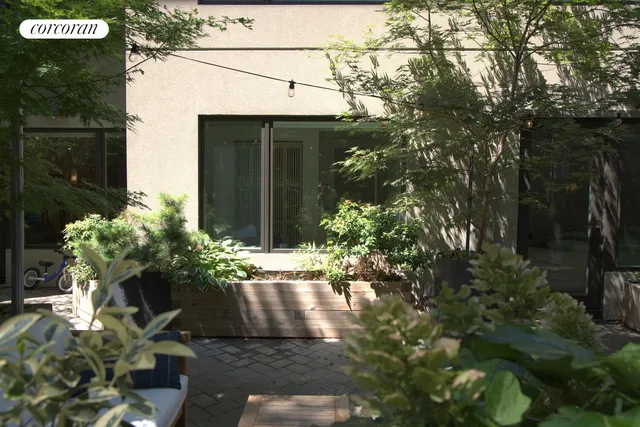 $975,000 | 15 East 19th Street, Unit BD | Prospect Park South