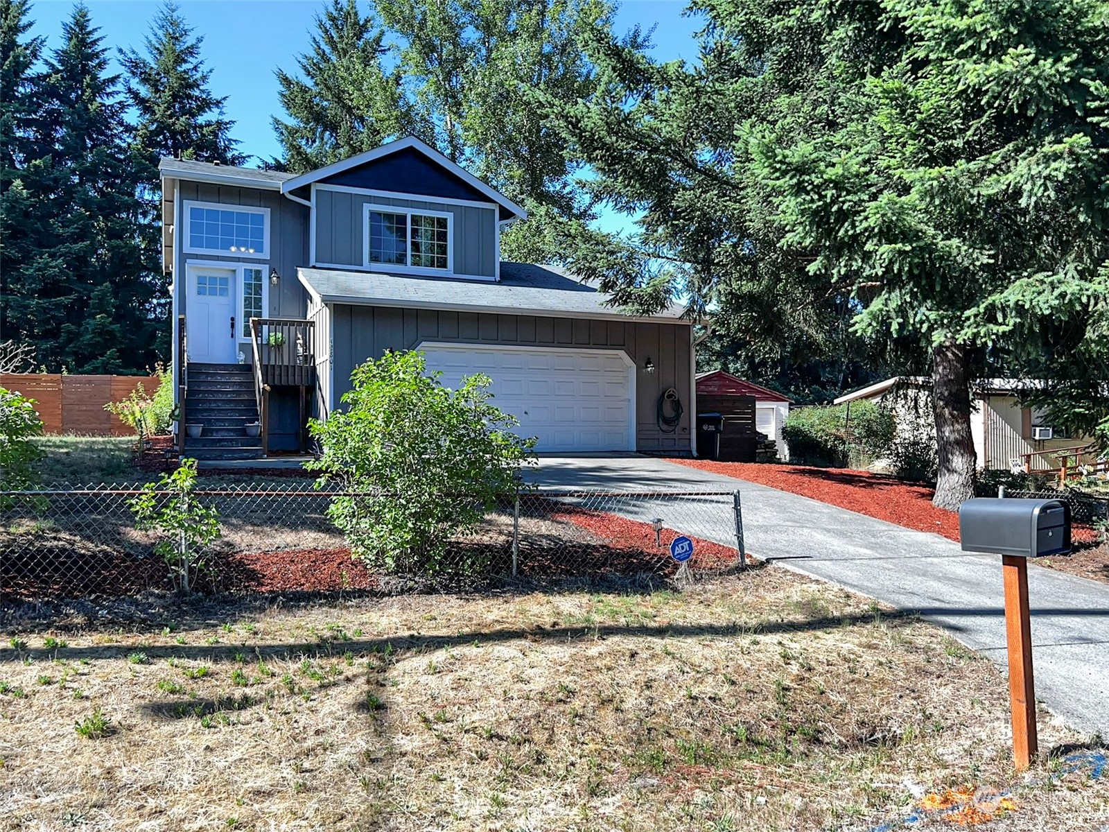 12801 Ridge Circle East Bonney Lake, WA 98391 - Photo 2 of 24