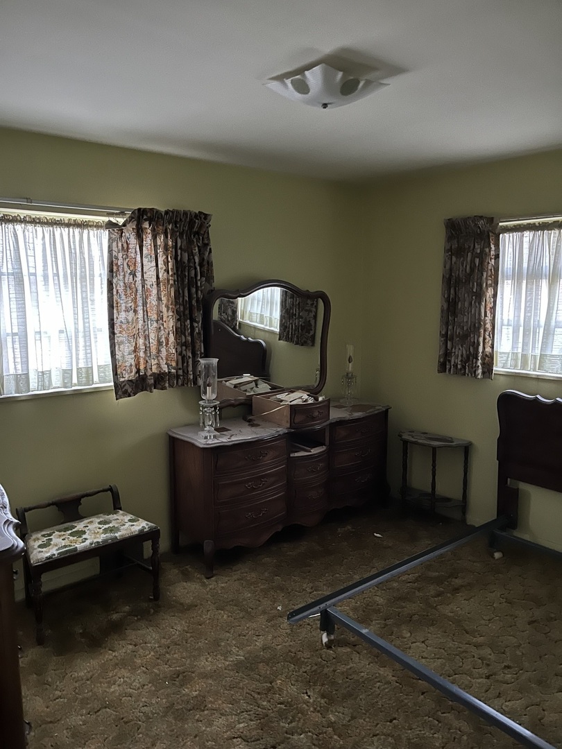 2531 Crescent Road Homewood, IL 60430 - Photo 3 of 12 Gallery Image 3