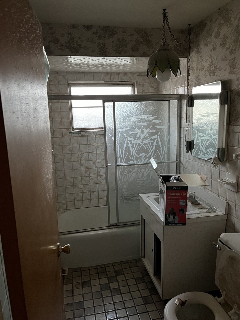 2531 Crescent Road Homewood, IL 60430 - Photo 9 of 12 Gallery Image 9