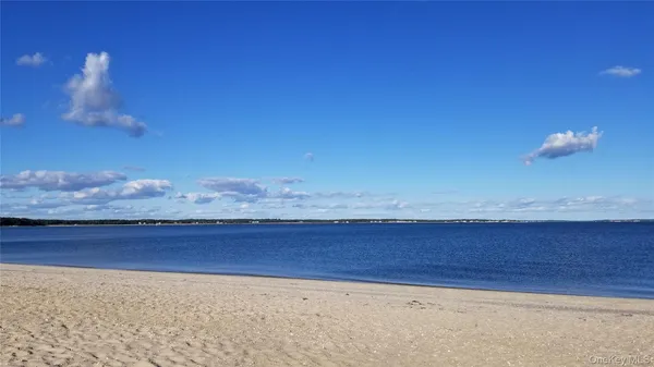 $10,000 | 1600 Pine Tree Road, Cutchogue, NY 11935