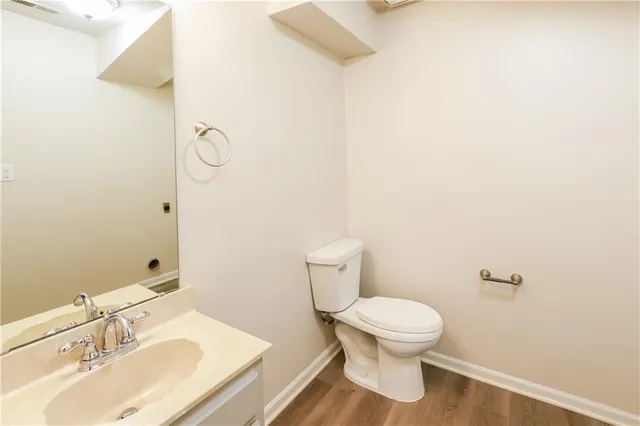 $2,345 | 11019 North Ditman Avenue, Kansas City, MO 64157