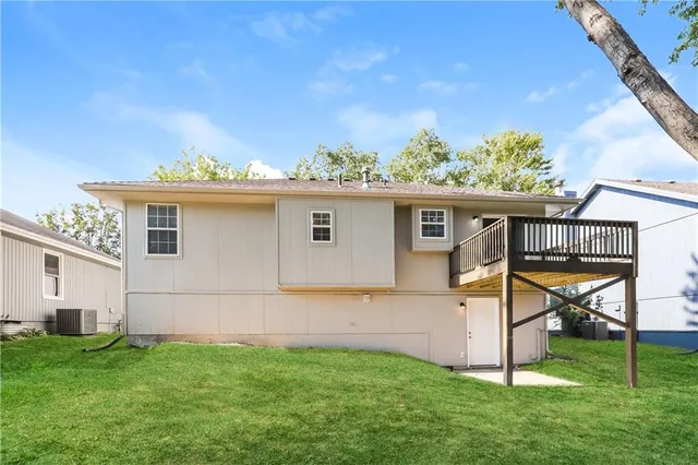 $2,345 | 11019 North Ditman Avenue, Kansas City, MO 64157