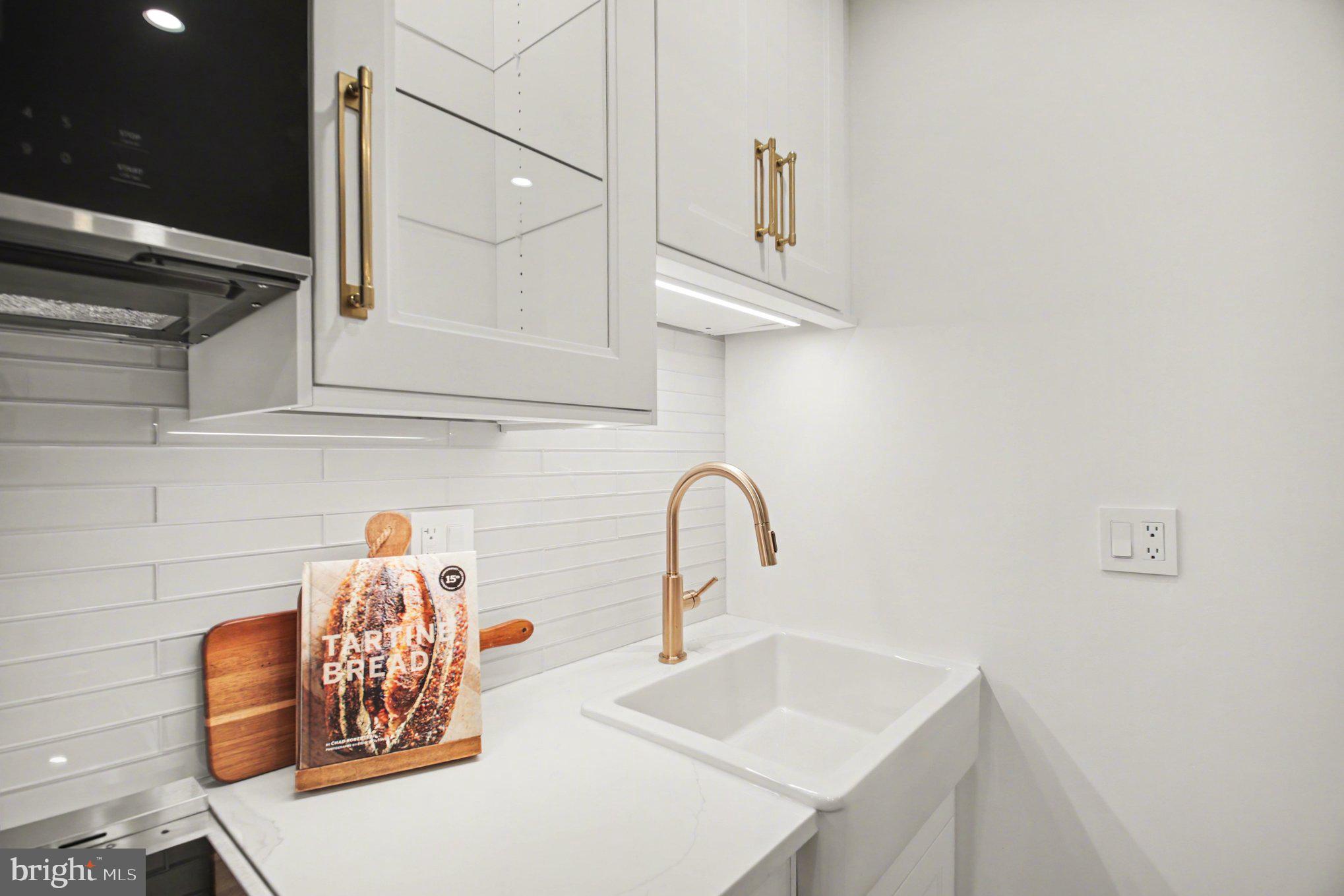 2007 Key Boulevard, Unit 589 Arlington, VA 22201 - Photo 11 of 24